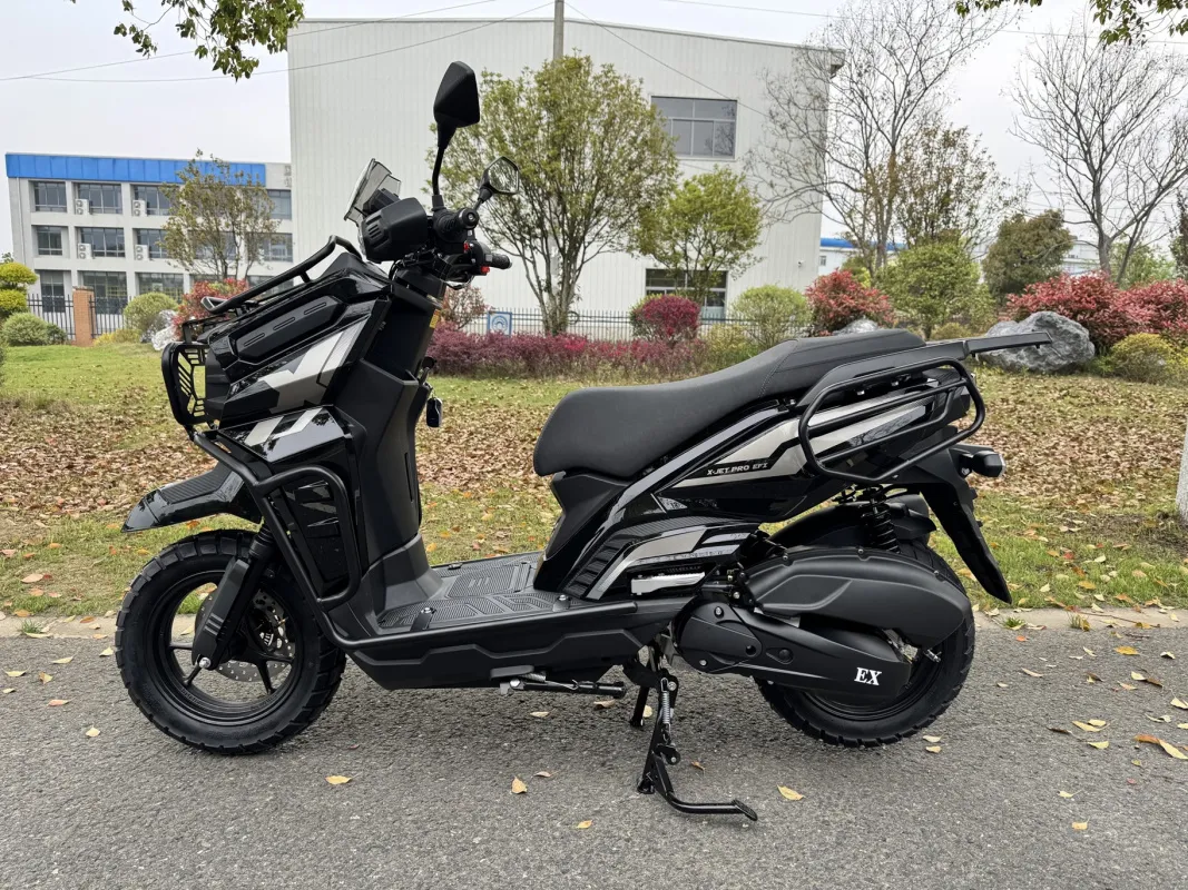 Скутер EX-MOTO X-JET PRO 200 (49)